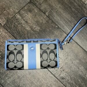 Coach Wristlet in Signature Canvas and Blue